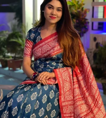 ট্রেন্ডি সানমুন সিল্ক বাটিক প্রিন্ট শাড়ি